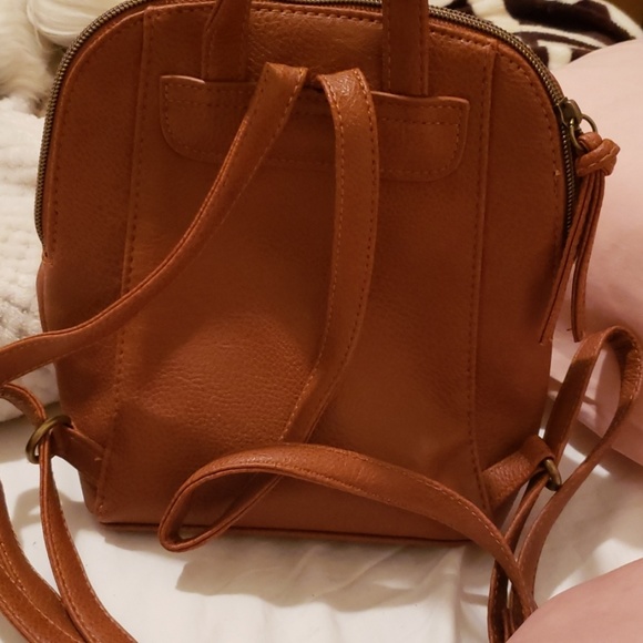 Small backpack - Picture 2 of 3